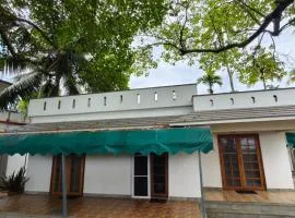 Peyolis Place