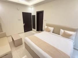 Hotel Crown Plaza, hotel in Prayagraj