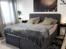 M House Do Modernes Privatzimmer mit Balkon & Self Check-in