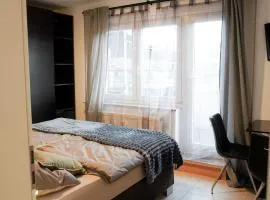 M House Do City Privatzimmer mit Balkon & Self Check-in