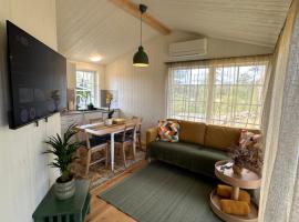 Holiday home Kolm&aring;rdsg&aring;rden, m&ouml;kki kohteessa Kolm&aring;rden