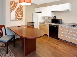 MainStay Suites Cincinnati Blue Ash