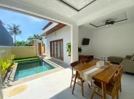Villa Sinyo By Mentaripro Bali