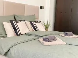 Urban Vibe by Atlas Apartment - free parking