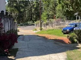 Hideaway Risa Pine Homestay