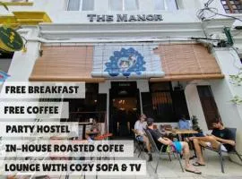 The Manor by Mingle - FREE Breakfast with Pool Access