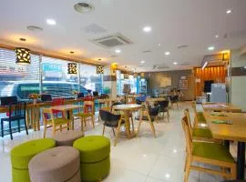 Jeju R Hotel and Guesthouse