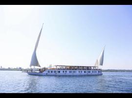 Cobra Nile Sails - Tranquility, thuyền ở Luxor