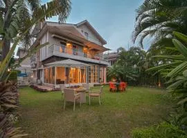 Golden Villa 4 Bhk With Private Swimming Pool Centrally Located