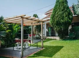 Nyumbani City Center Cottages