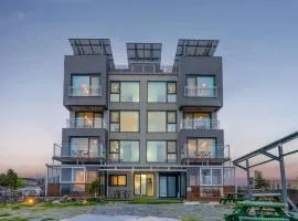Goseong Littlesquare Oceanview Pension