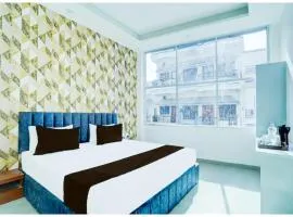 Hotel Siꓓꓓhi Vinayaka Inn Varanshi - Near Kashi Vishwanath Temple and Ganga Ghat with Fully Air Conditioned -Wi-fi #Restaurant #Parking - A Luxury Hotel In Varanasi