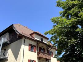 Apartment Siggi 81 sqm Balcony and Mountain View, hotel en Siegsdorf