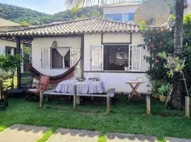 Casinhas do Peró Refúgio com Jardim e WiFi Rápido