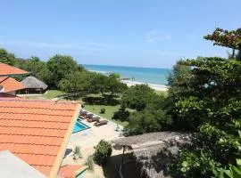 Kay Jay Beach House - Pasikudha
