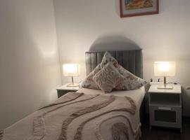 Ferienwohnungen Yanev- Hof, hotel v Hofu