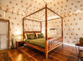 Yatra Desert Resort