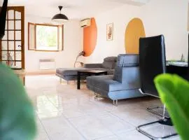 Grande maison cosy jardin, parking, pet friendly