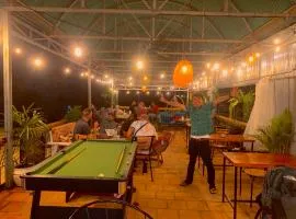 Social Backpacker Hostel & Rooftop Bar