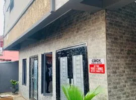 Cbox Lodge & Lounge