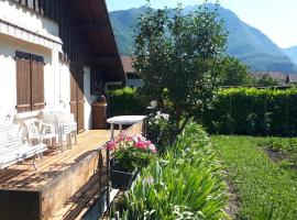 Chalet coocooning, hotel di Marlens