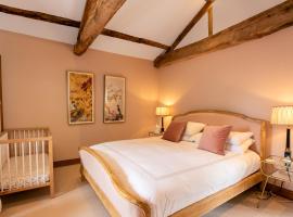 Stunning 4-Bedroom Family Home Near Banbury, Hotel in Sulgrave