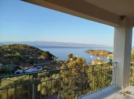 Μονοκατοικία με υπέροχη θέα