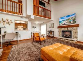 Family Friendly and quite 2 bedroom Condo Close to Fun, vila v destinaci Fort Wayne