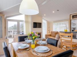 2 Bed in Tresaith oc-c33408, hotel a Tresaith