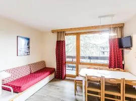 Appart 6 pers avec balcon, casiers à skis, proche pistes et commerces - FR-1-329-32