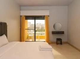 Royal room in a spacious apartment