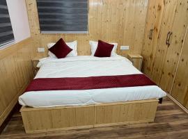 Kesarjees, hotel u gradu Šimla