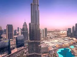 GRANDE RESIDENCES with a direct Burj Khalifa view and Private Fountain Show at 62nd floor with DXB AIRPORT VIP Shuttle for 8 guests