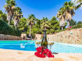 Appartamento in residence con piscina, hotel in Porto Pino