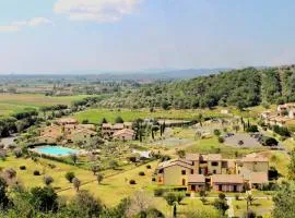 Apartments 6 beds, ground floor with private outdoor area, in Residence with swimming-pool