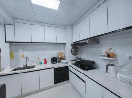 Xiaoni's Homestay, apartment in Qitang