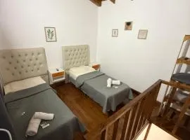 Hospedaje L H primero B Ezeiza a 15 min del aeropuerto