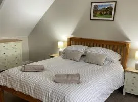 Cottage - Sleeps 4 - Pets Ok - Garden -Parking