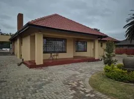 Ithonsi Guesthouse