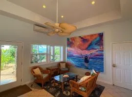 Maui B&B - 3 Ensuite Rooms - Steps from Beach w AC