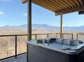 Family 5BR Cabin Near Downtown Gatlinburg With Games Hot Tub
