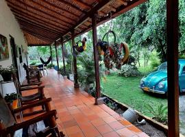 Casa Campestre El refugio, chal&eacute; alpino em Gir&oacute;n
