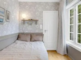 Arctic hilltop lodge - Room 5