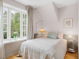 Arctic hilltop lodge - Room 3, hotel v destinaci Guleng