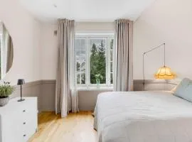 Arctic hilltop lodge - Room 3