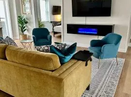 Sky High Luxury Unique 2BR Penthouse Condo ATL