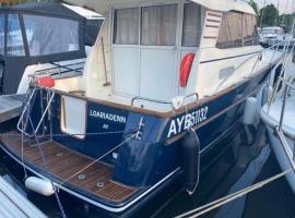 Bateau 4 à 6 pers hyper centre Lorient, hotel in Lorient