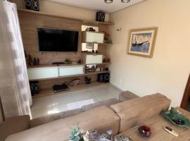 Casa com piscina e churrasqueira conforto e lazer garantido, casa de campo em Manaus