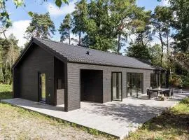 8243 Knebel - Metholmvej 18