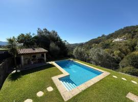 Casa Fouces - Piscina - Gerês, hotel a Terras de Bouro